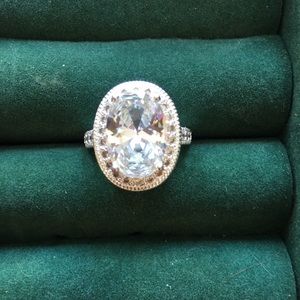 SOLD Sterling Silver white Topaz 💖 Free Shipping